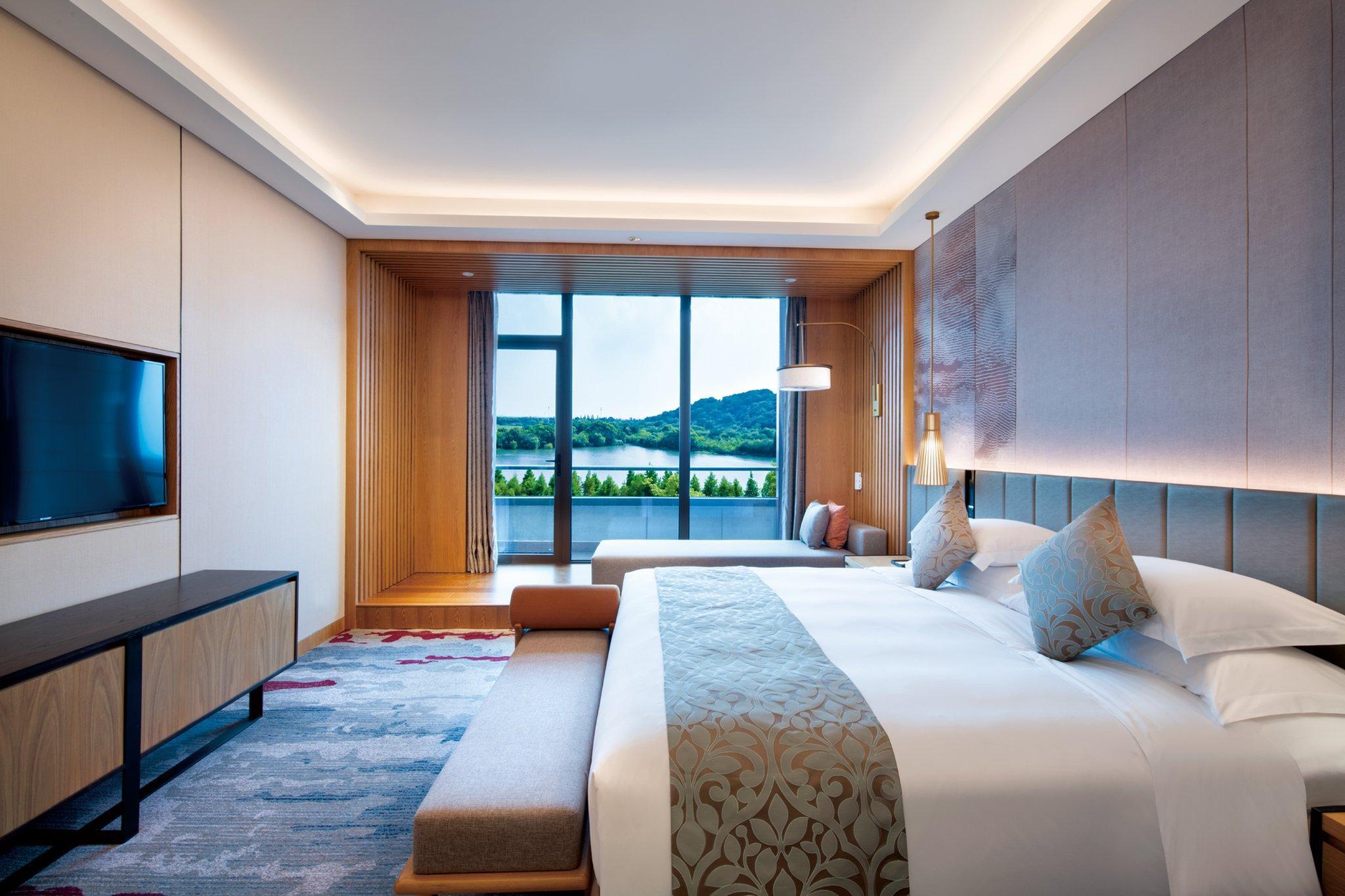 Crowne Plaza Huzhou, An Ihg Hotel Exterior photo