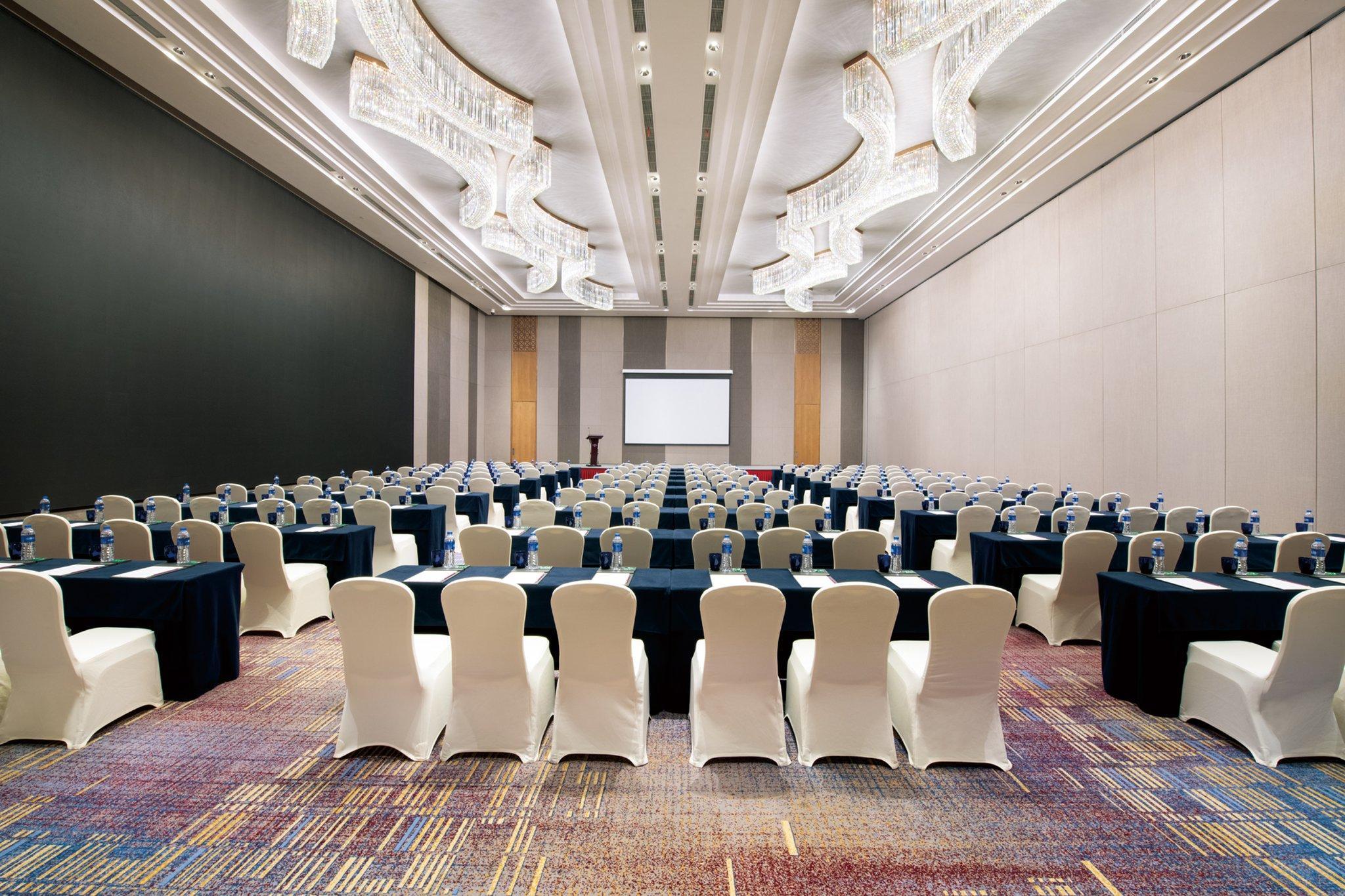 Crowne Plaza Huzhou, An Ihg Hotel Exterior photo